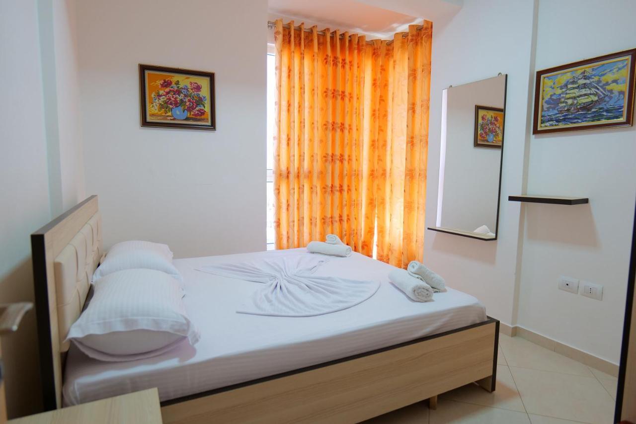 Almare Apartments Vlorë Eksteriør billede