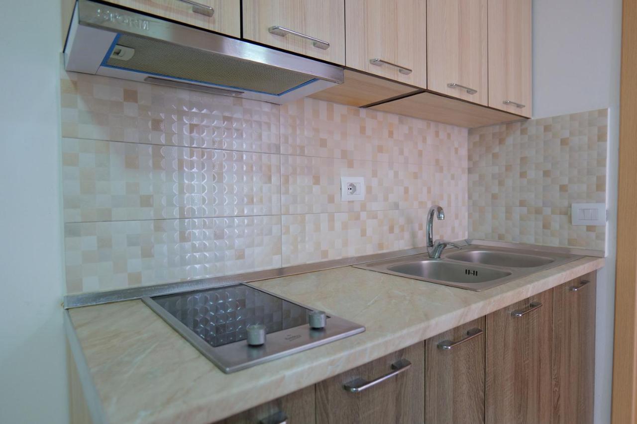 Almare Apartments Vlorë Eksteriør billede