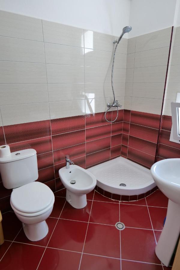 Almare Apartments Vlorë Eksteriør billede